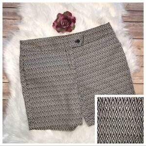 Kenar Patterned Flat Front Shorts Size 6
